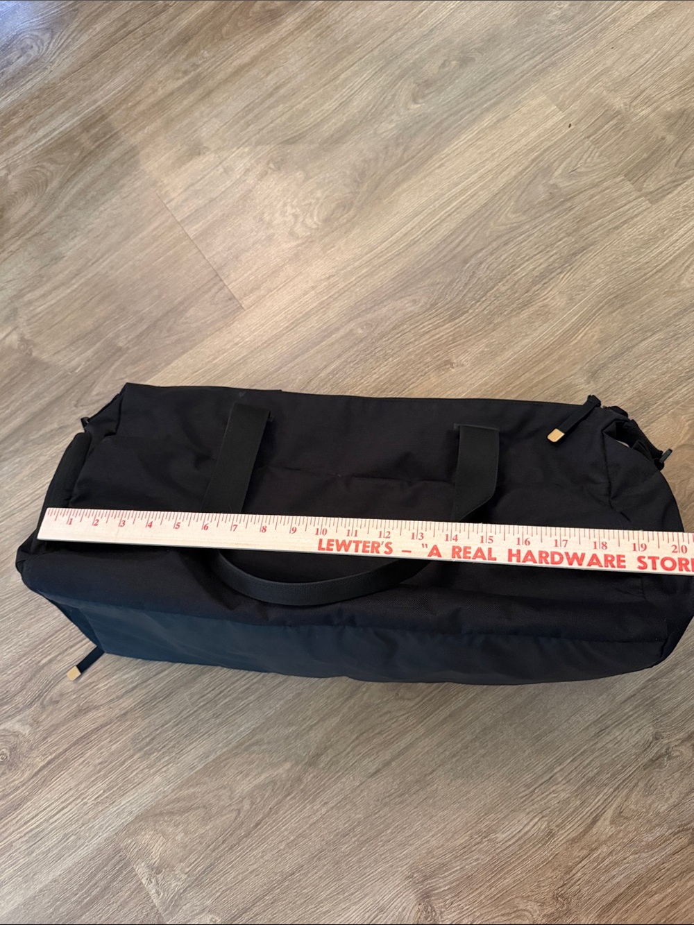 Nike Black Duffel Bag with Gold Accents - Picture 5 of 7